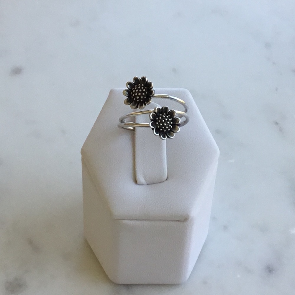 Clearance $22, Sterling Silver Adjustable Double Sunflower Ring - Picture 5 of 16